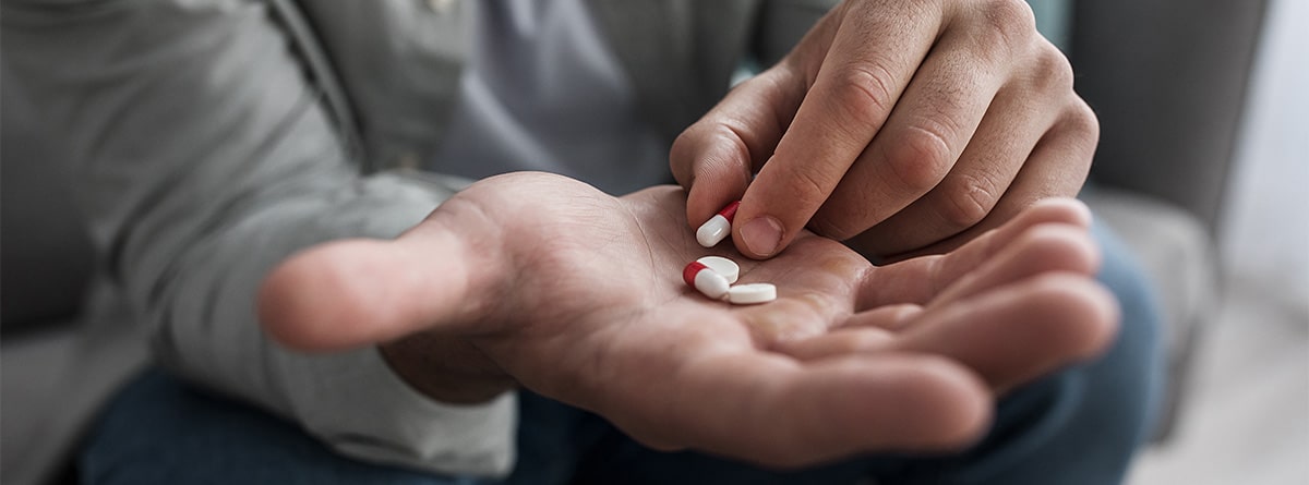 Paciente tomando medicación